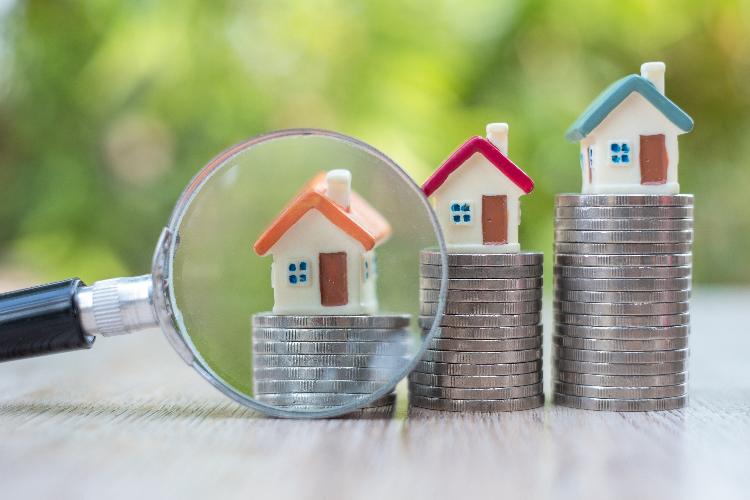 How much would it cost to rebuild your home? Do you have the right amount of cover? How much would it cost to rebuild your home?